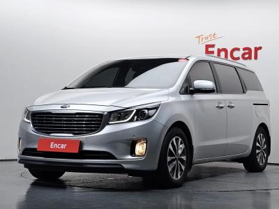 2015 Kia Carnival