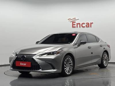 2021 Lexus ES