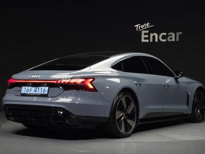 2022 Audi e-tron GT