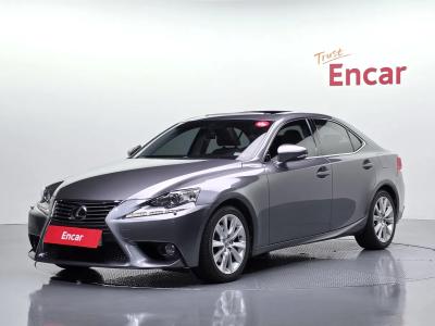 2014 Lexus IS