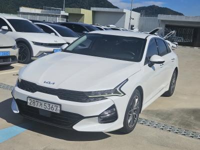 2023 Kia K5