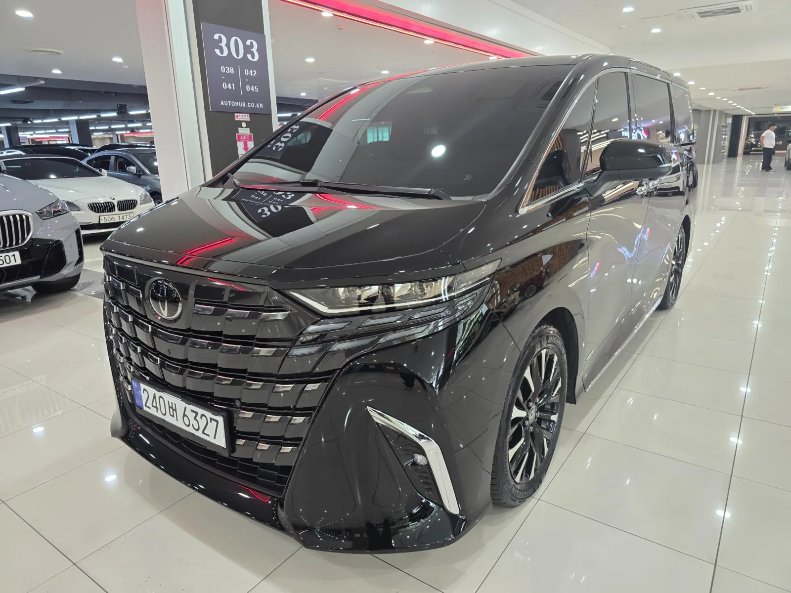 2024 Toyota Alphard