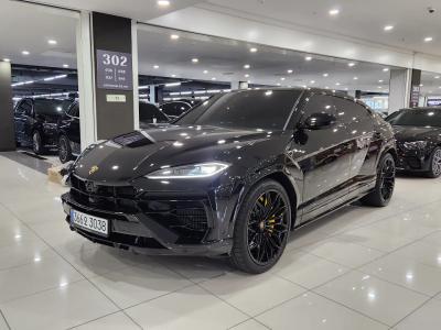 2025 Lamborghini Urus