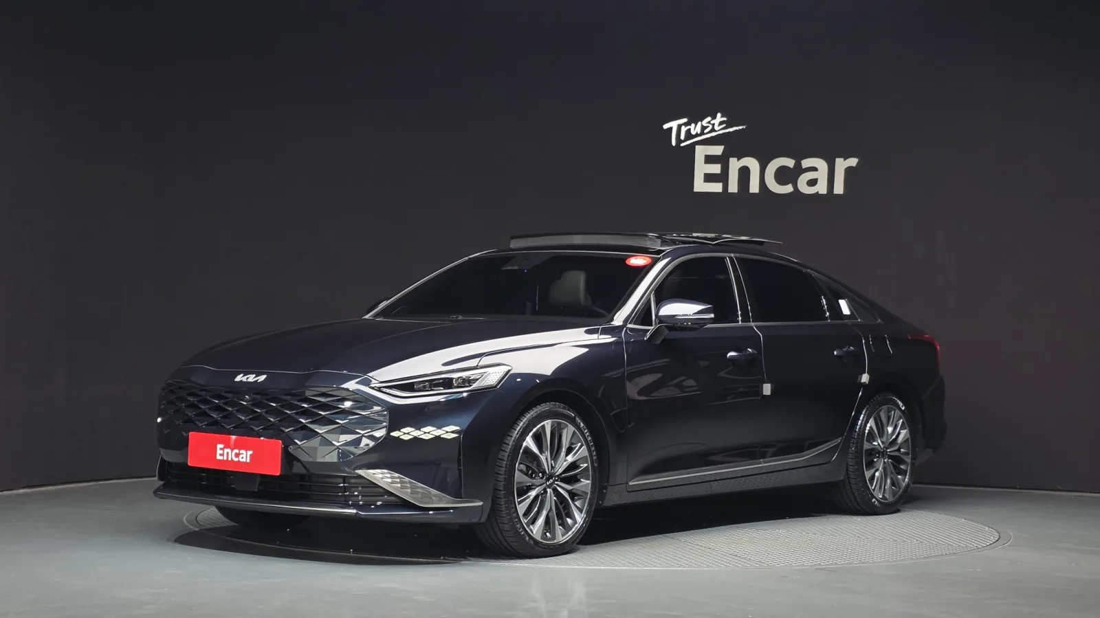 2022 Kia K8