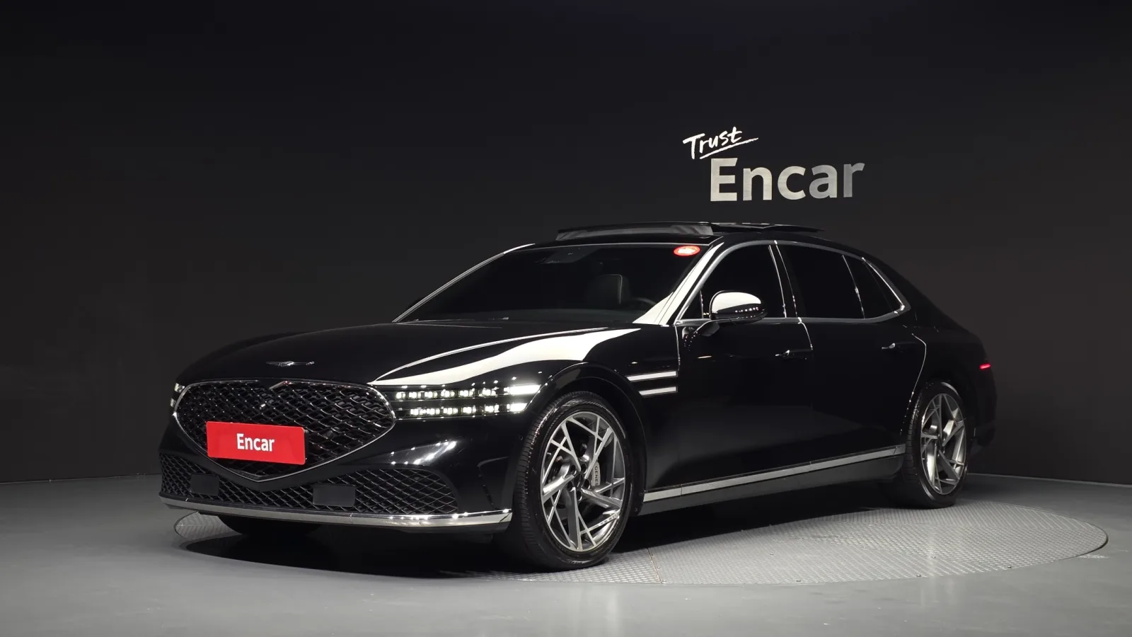2022 Genesis G90