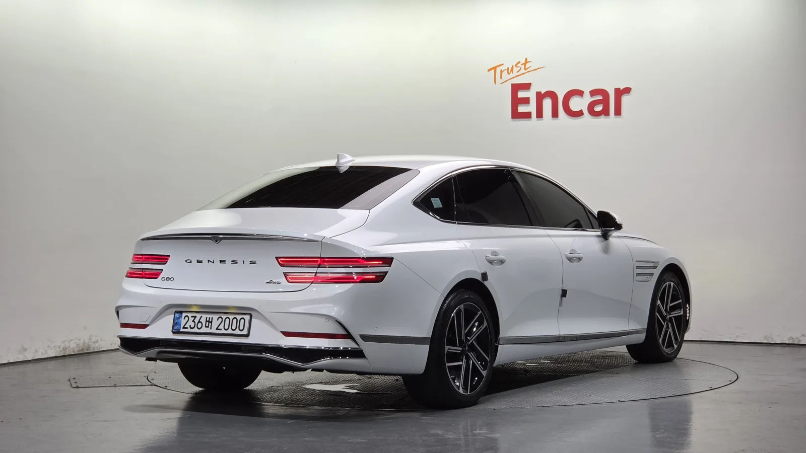 2025 Genesis G80