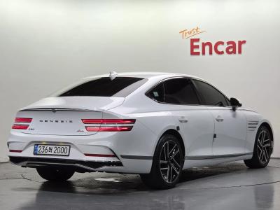 2025 Genesis G80