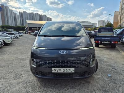 2022 Hyundai Staria