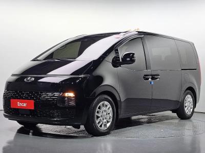 2022 Hyundai Staria