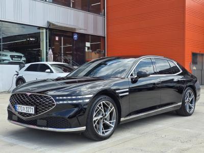 2023 Genesis G90