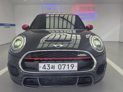 2016 MINI Cooper