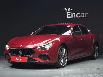2018 Maserati Ghibli