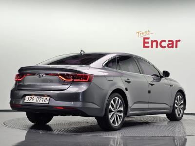 2016 Renault Korea SM6