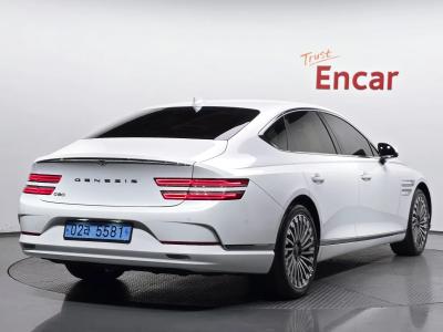 2022 Genesis G80