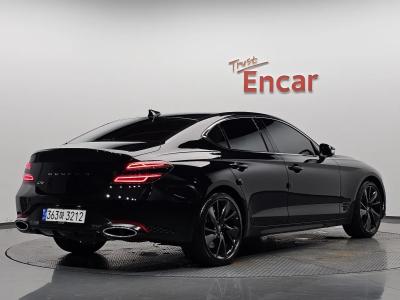 2022 Genesis G70