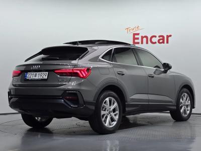 2022 Audi Q3