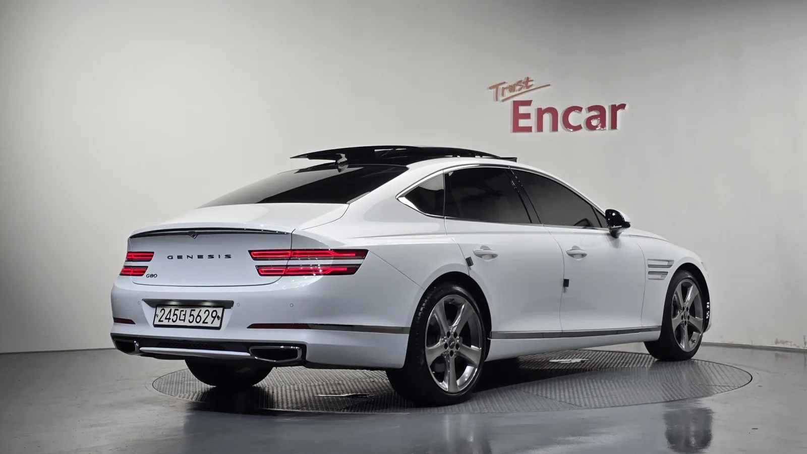 2021 Genesis G80