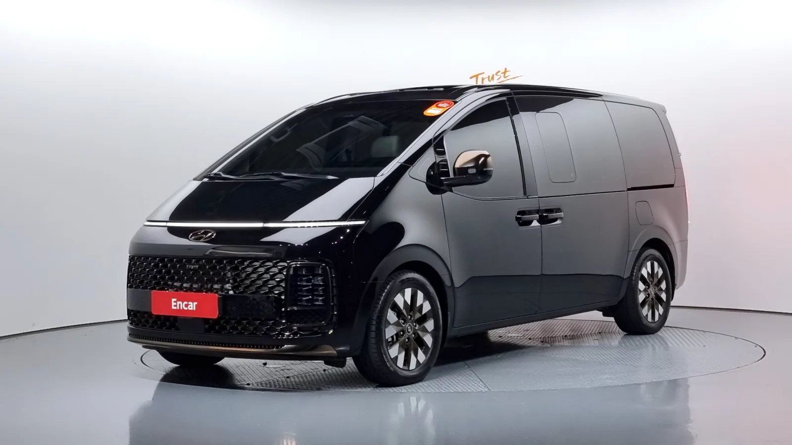 2024 Hyundai Staria
