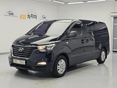 2021 Hyundai Starex