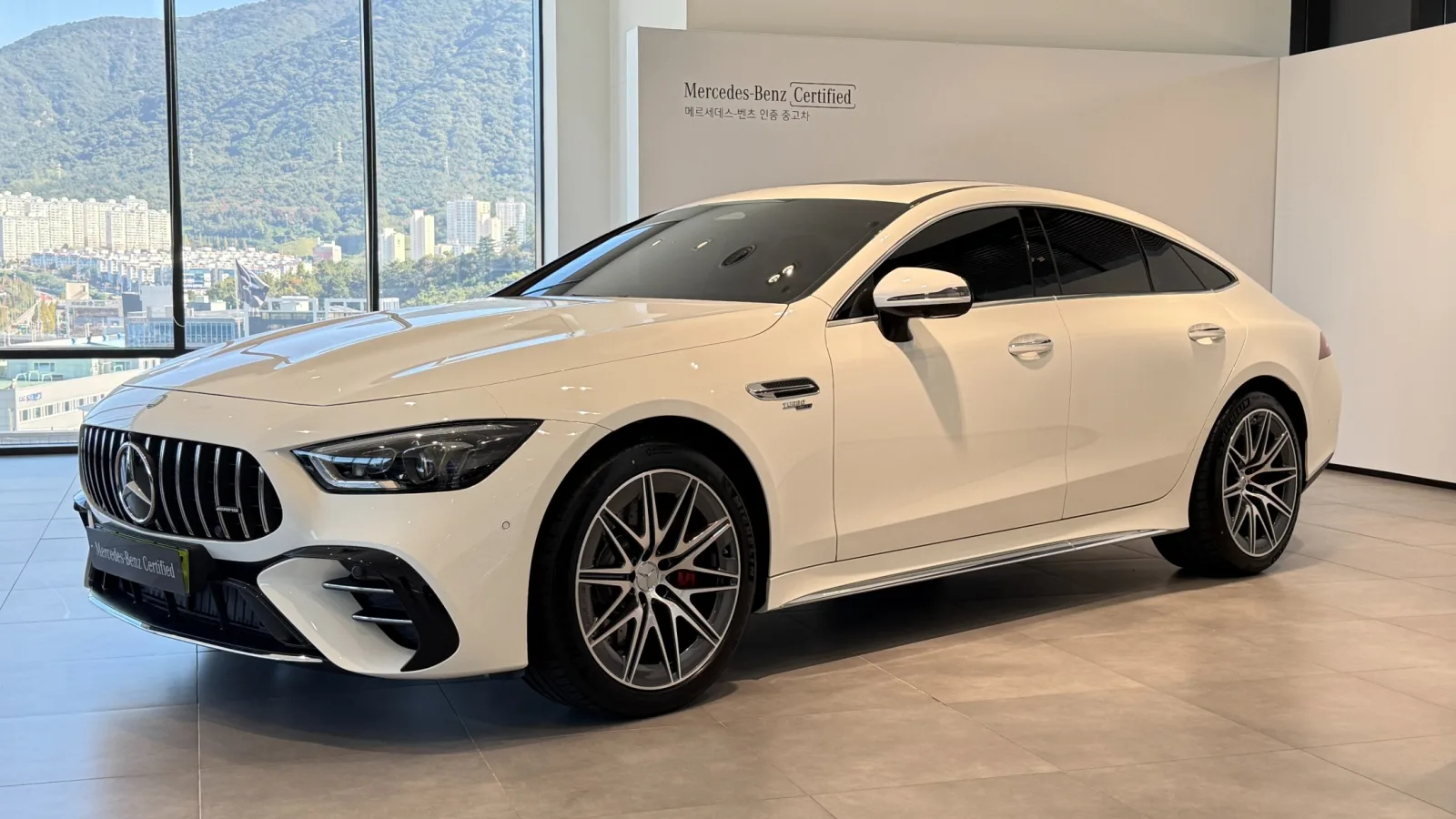 2025 Mercedes-Benz AMG GT