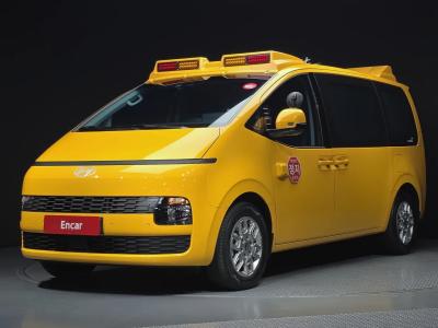 2026 Hyundai Staria