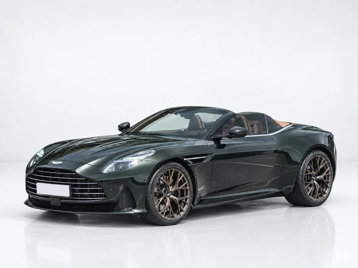 2025 Aston Martin DB12