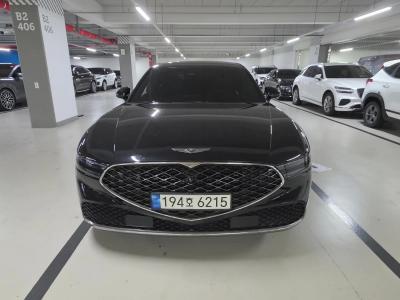 2022 Genesis G90