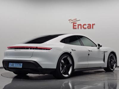 2021 Porsche Taycan
