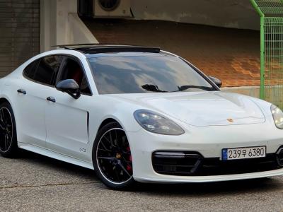 2020 Porsche Panamera