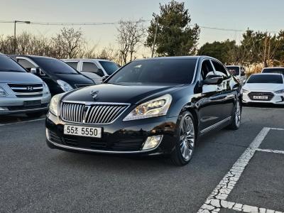 2013 Hyundai Equus