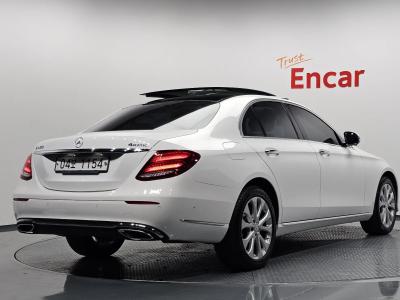 2017 Mercedes-Benz E-Class