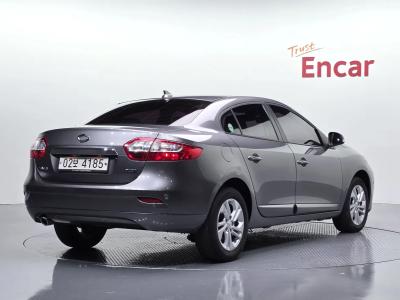2017 Renault Korea SM3