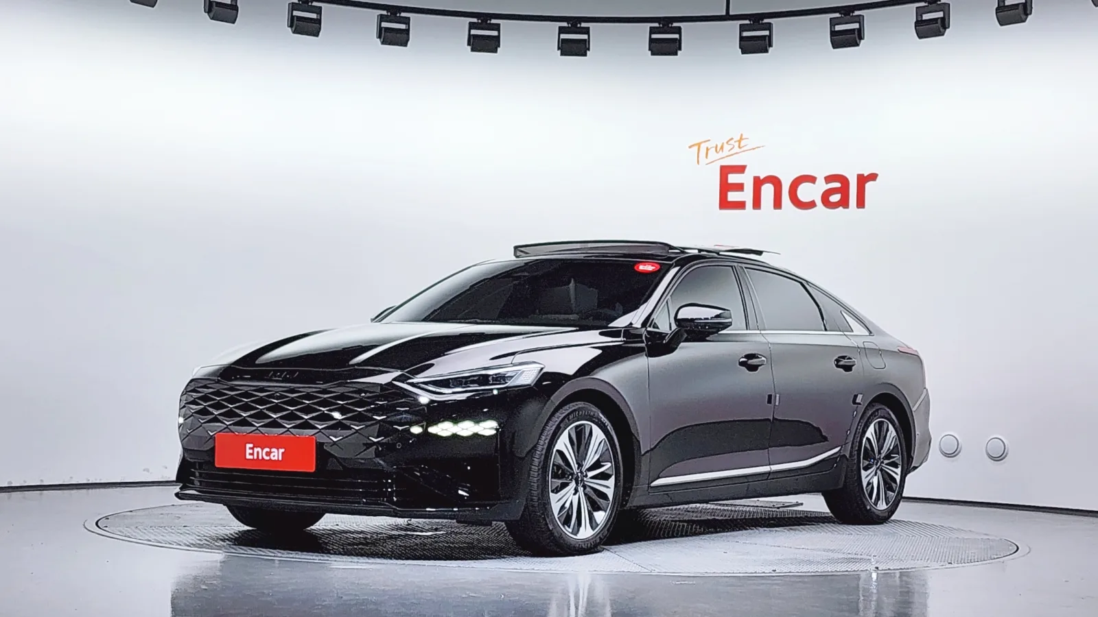2022 Kia K8