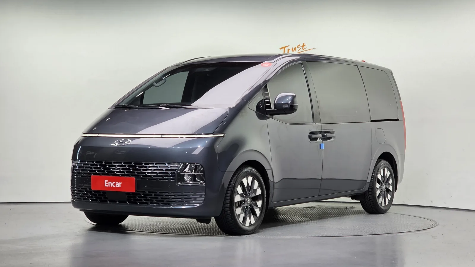 2022 Hyundai Staria