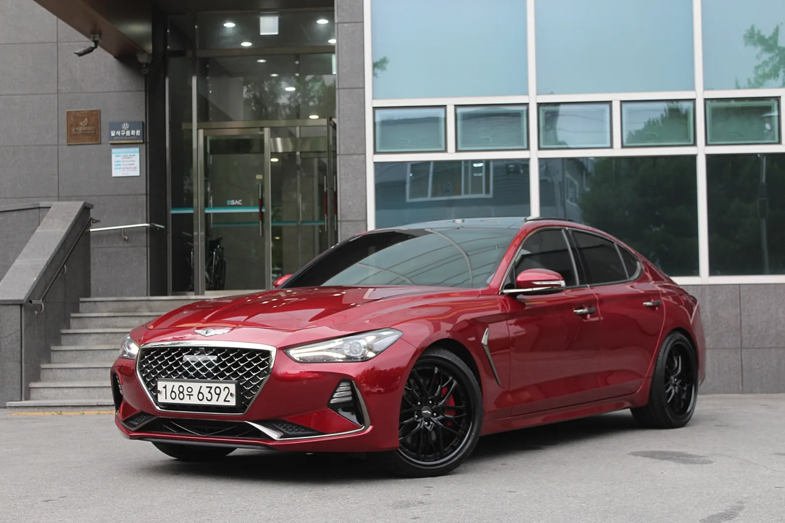 2018 Genesis G70