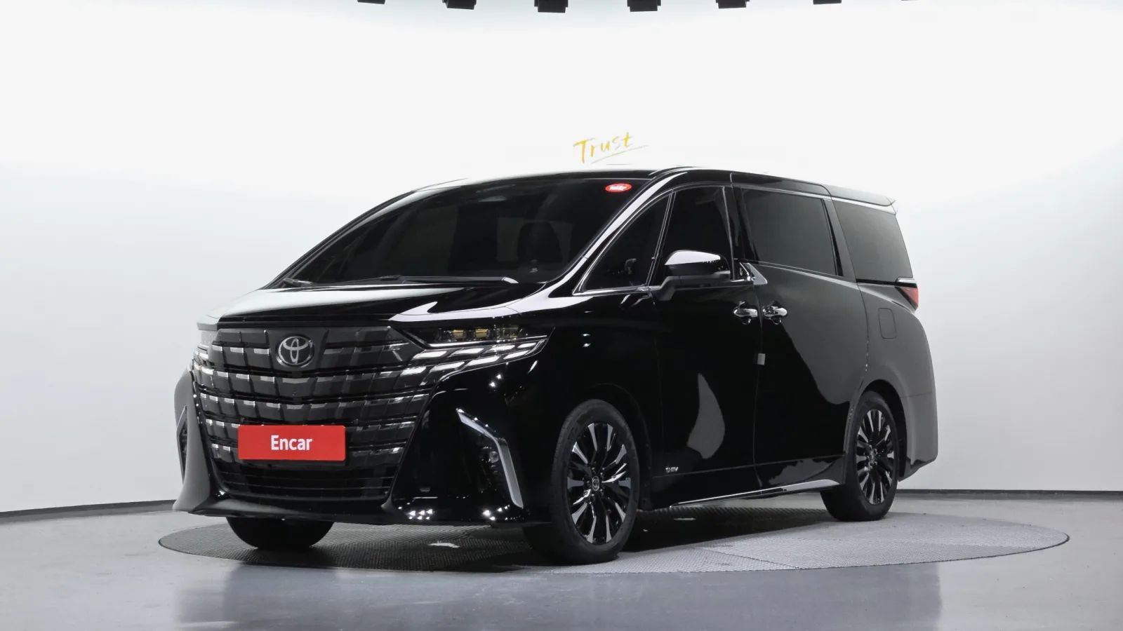 2025 Toyota Alphard