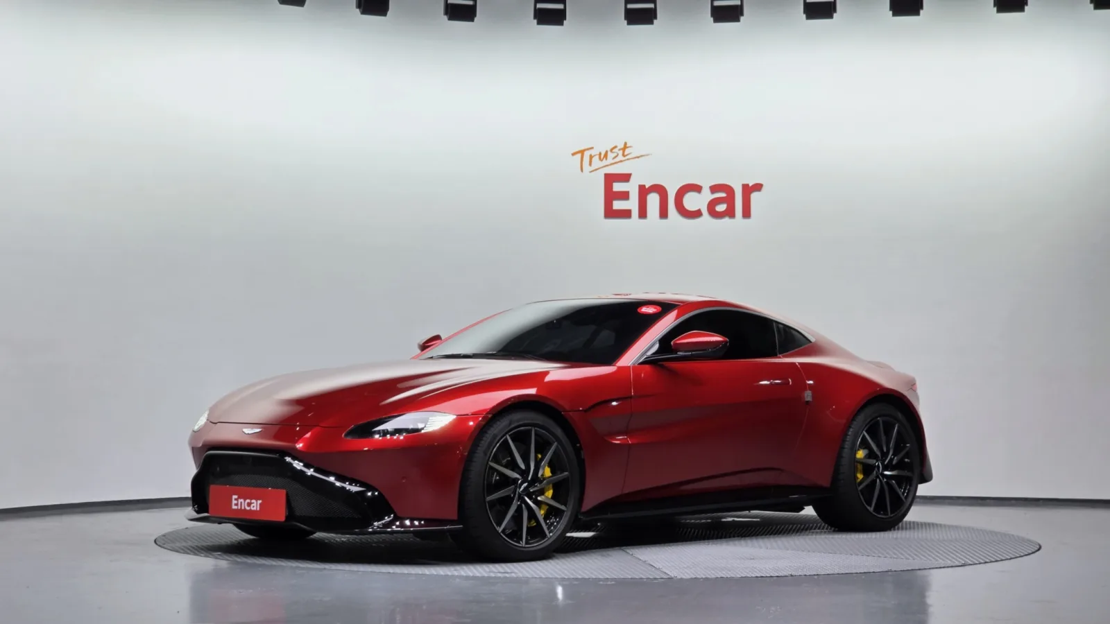 2019 Aston Martin Vantage