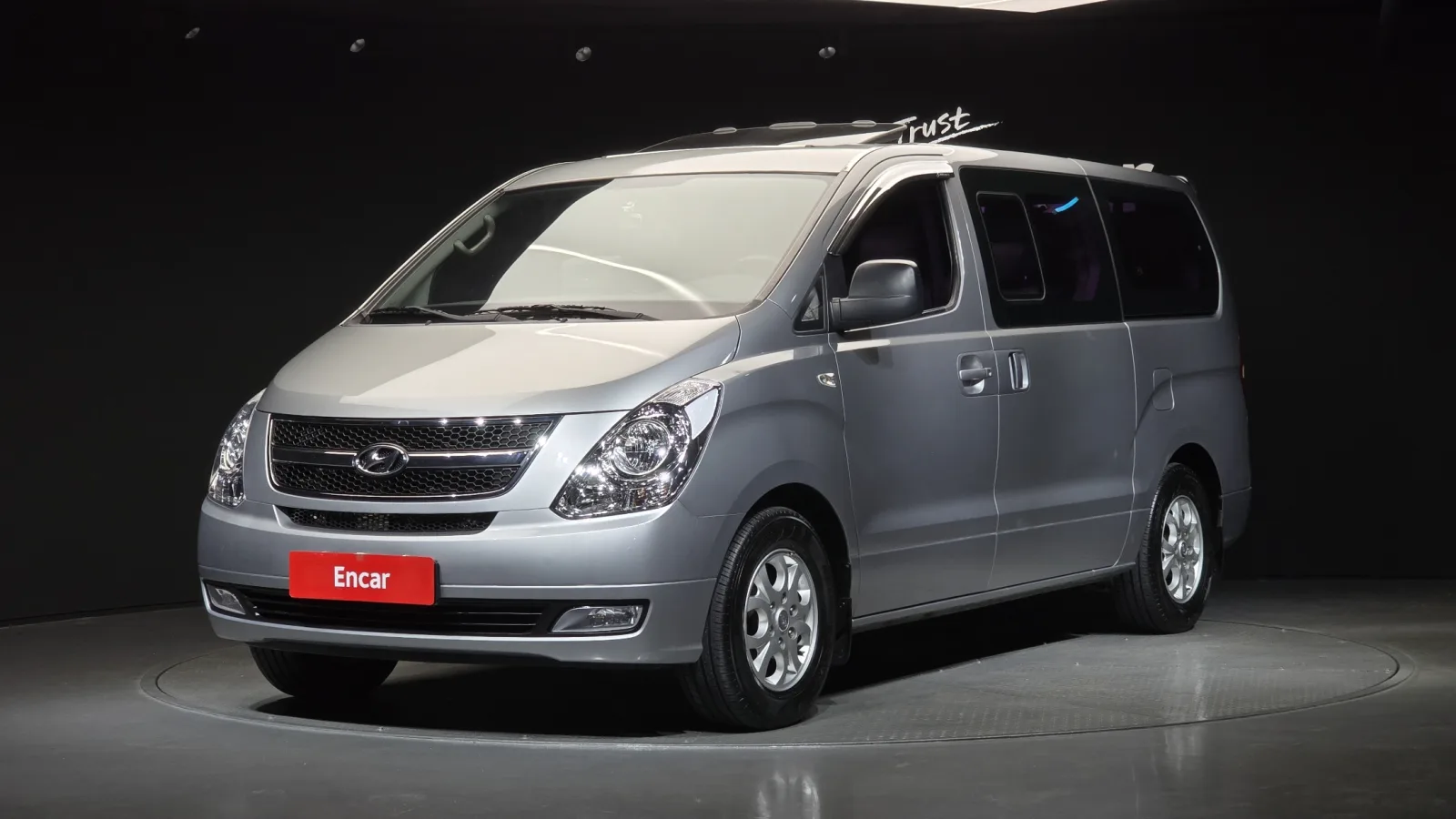 2011 Hyundai Starex