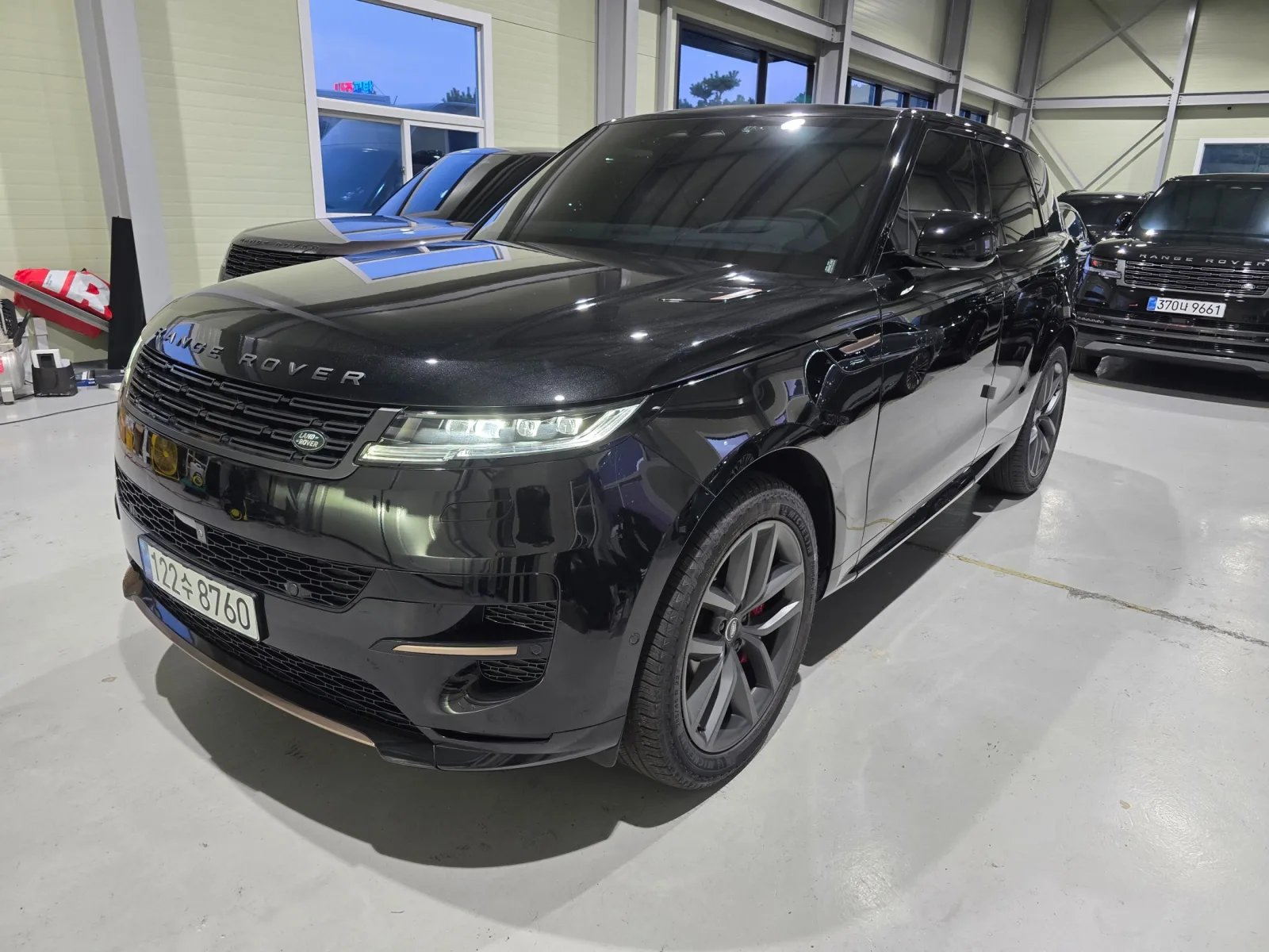 2025 Land Rover Range Rover Sport