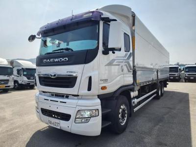 Camion poids lourd Tata Daewoo Prima 2013