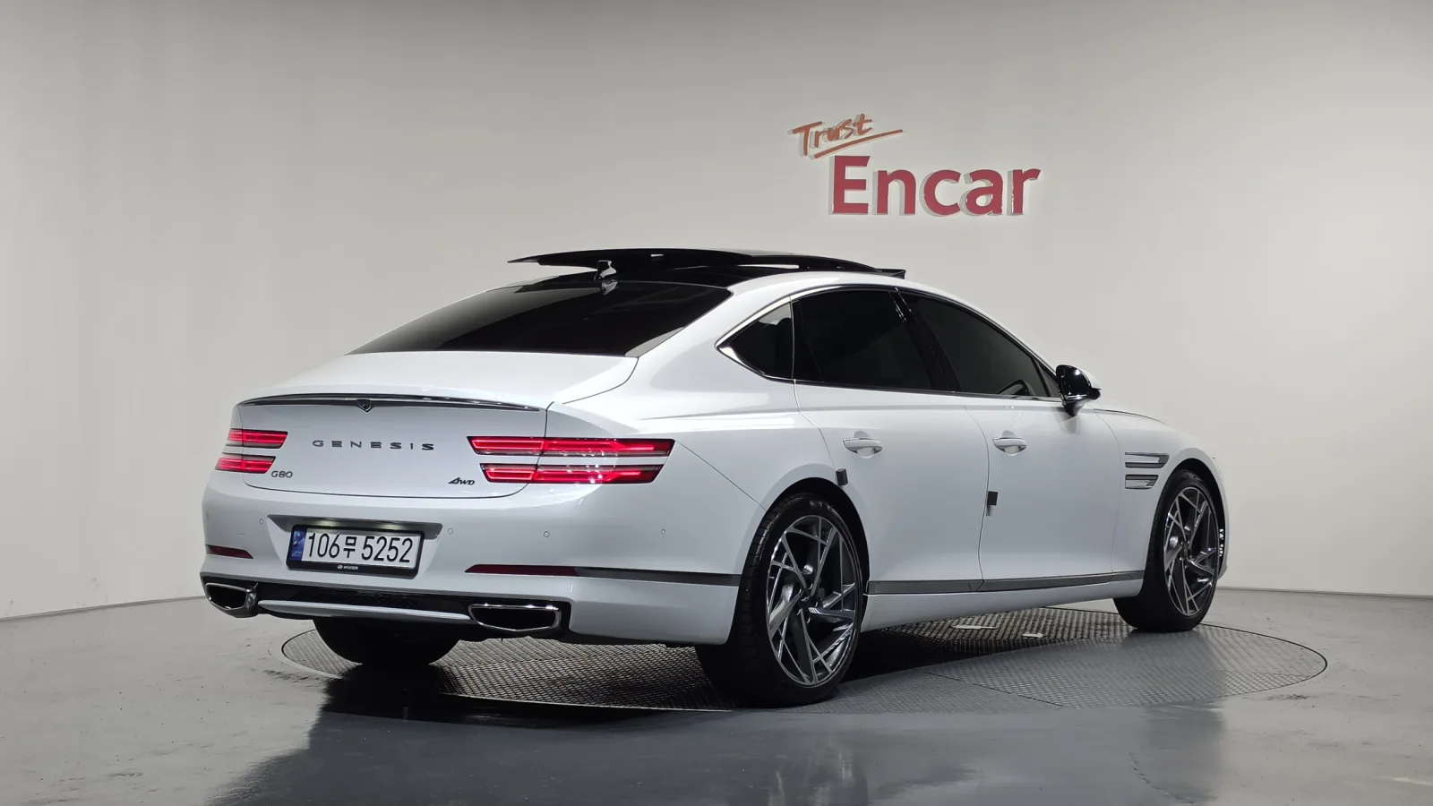 2022 Genesis G80