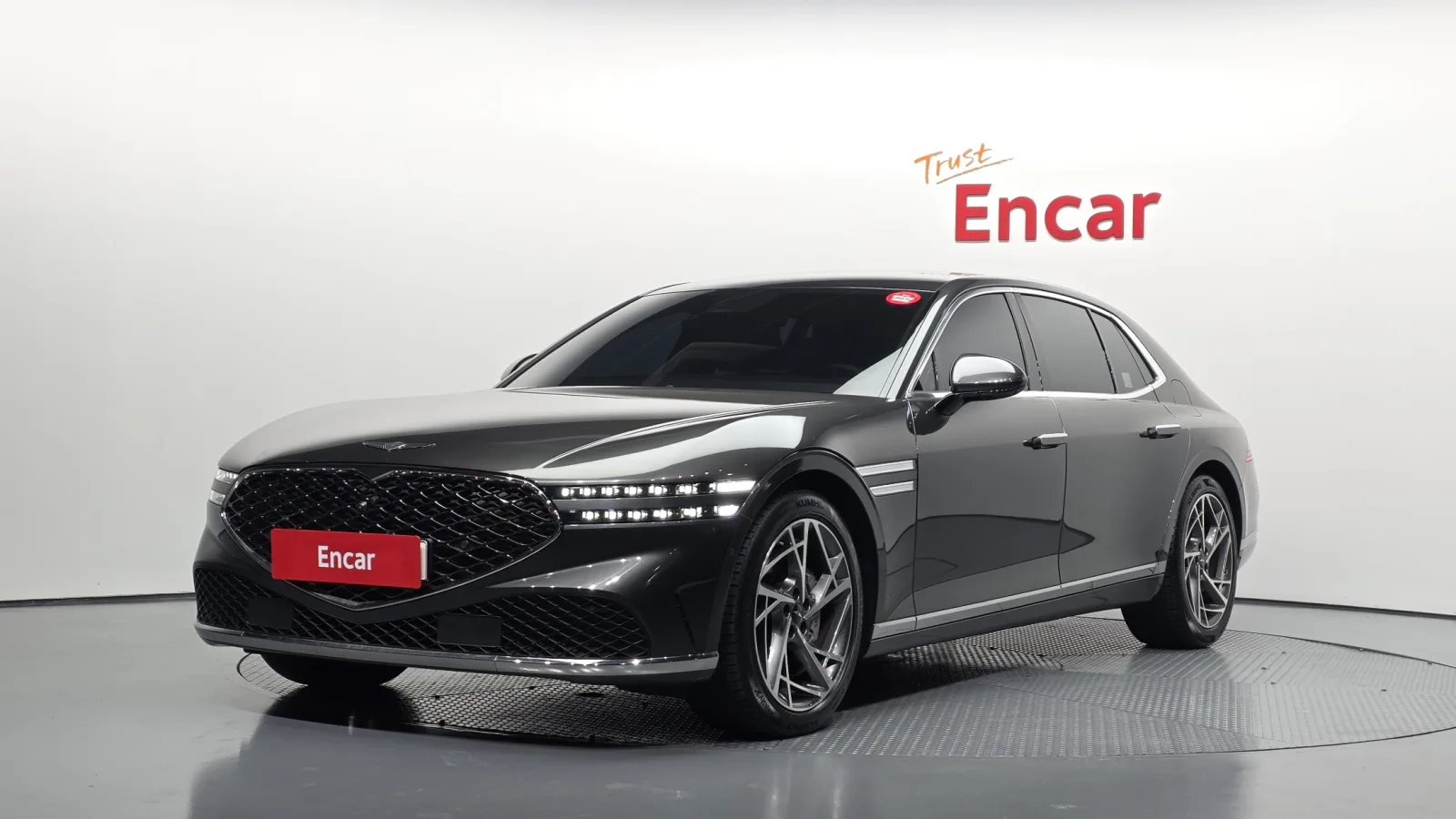 2025 Genesis G90