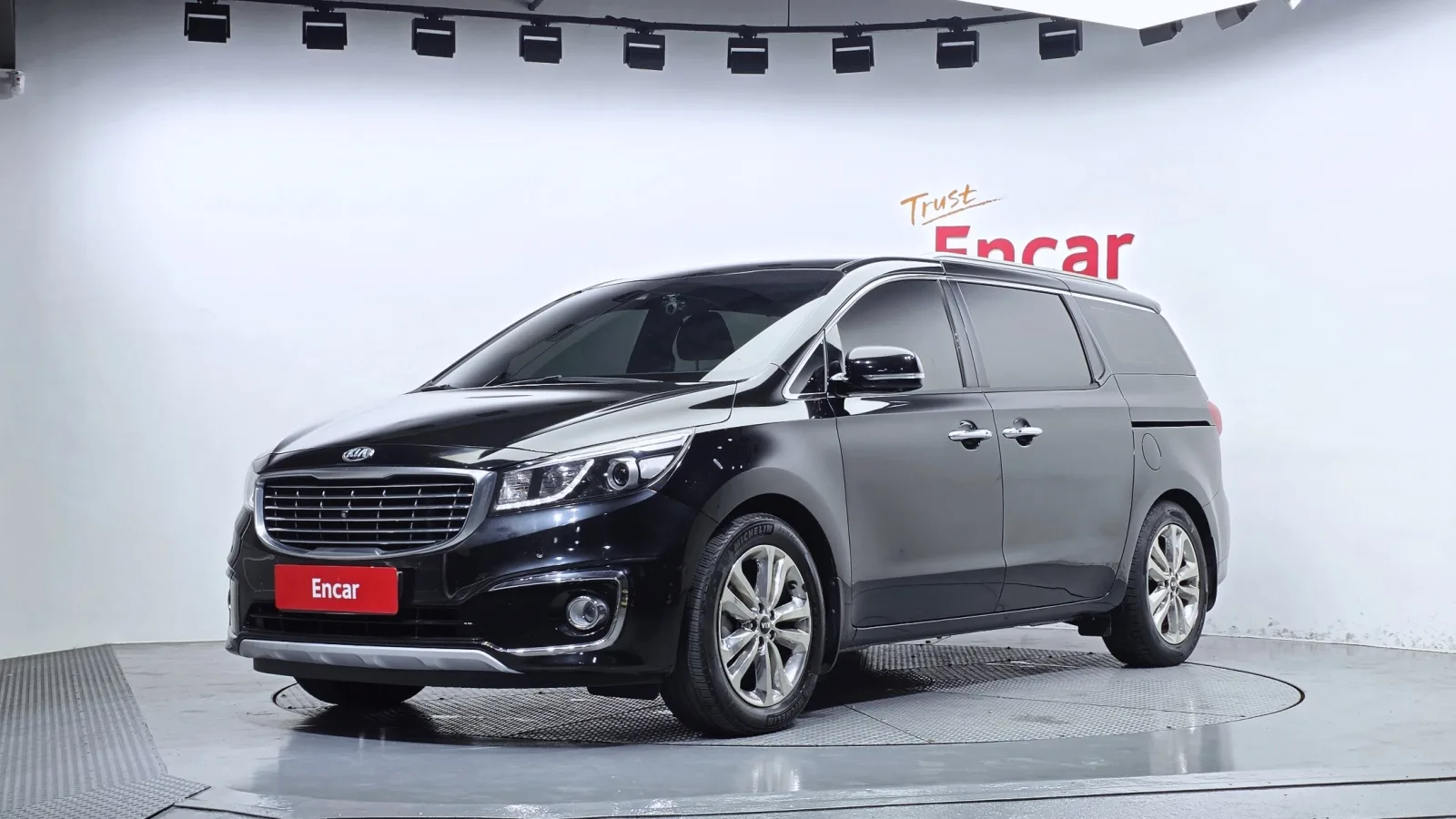 2015 Kia Carnival
