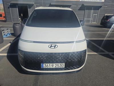 2025 Hyundai Staria
