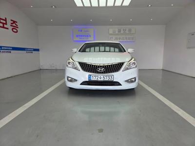 2014 Hyundai Grandeur