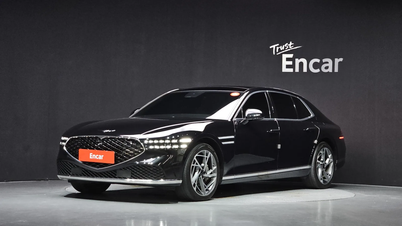 2022 Genesis G90