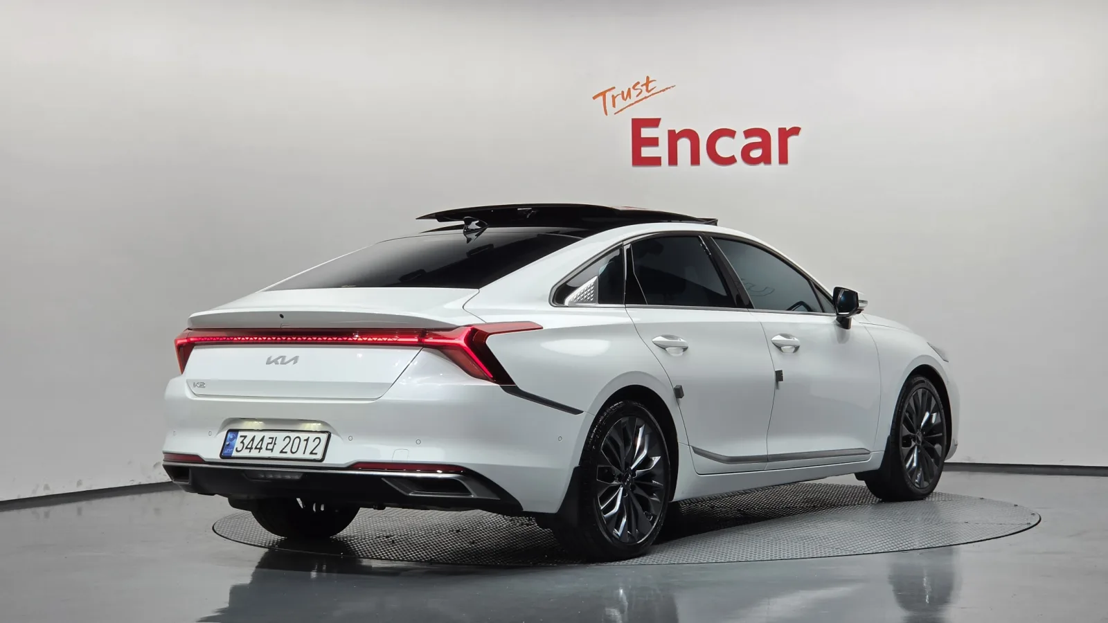 2023 Kia K8