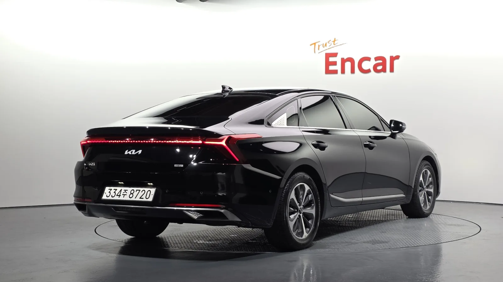 2022 Kia K8
