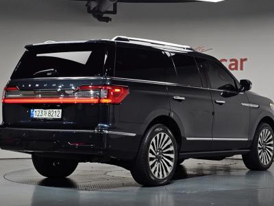 2021 Lincoln Navigator