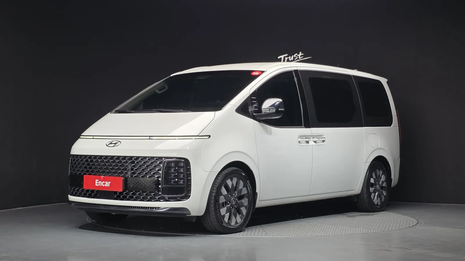 2022 Hyundai Staria